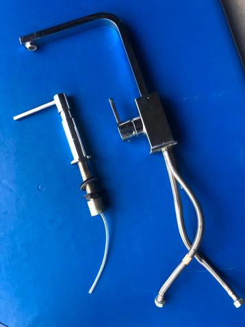 Design Mengkraan met Zeepdispenser beschikbaar voor biedingen