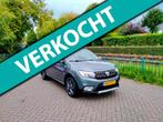 Dacia Logan MCV 0.9 TCe Stepway Lauréate airco trekhaak ALL, Auto's, Dacia, Voorwielaandrijving, Gebruikt, 580 kg, Leder en Stof