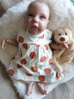 Mooie miley van cassie brace 🎀, Verzamelen, Poppen, Ophalen of Verzenden, Zo goed als nieuw, Pop