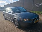 Volvo S40 1.8 2005 Grijs, Auto's, Volvo, Voorwielaandrijving, 125 pk, Zwart, 4 cilinders