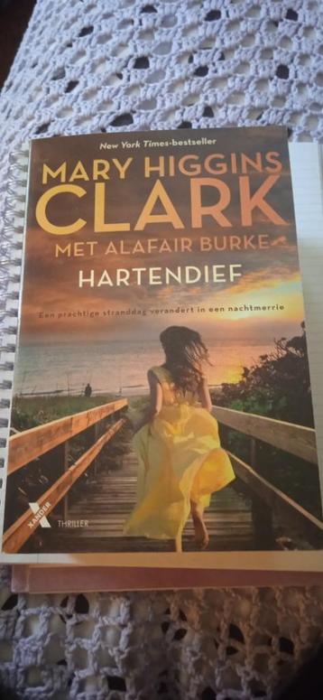 Mary higgins clark beschikbaar voor biedingen