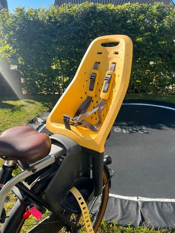 Gele Yepp fietsstoeltje beschikbaar voor biedingen