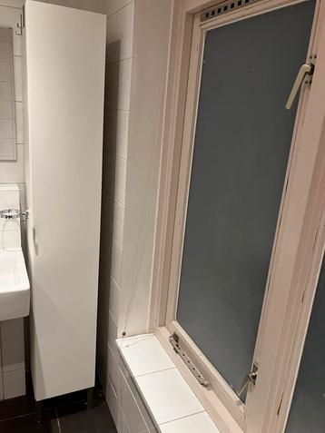 Witte Badkamerkast - Hoge Kast beschikbaar voor biedingen