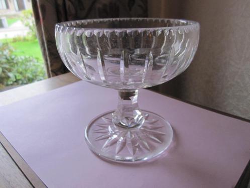 Antieke kristal bowl op voet - dikwandige kelk - geslepen, Antiek en Kunst, Antiek | Glas en Kristal, Verzenden