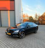 Mercedes Benz c klasse Coupe 105000km 2013 nieuwe apk, Auto's, Automaat, Achterwielaandrijving, 1800 kg, Beige