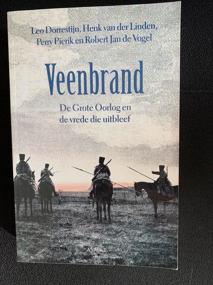 Henk van der Linden - Veenbrand, Boeken, Overige Boeken, Zo goed als nieuw, Ophalen of Verzenden