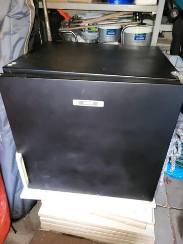 Zanussi Koelkastje met vriesvak beschikbaar voor biedingen