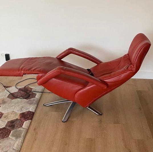 De Toekomst Twice 1 leren electr. relex fauteuil bed 6st, Huis en Inrichting, Tafels | Salontafels, Zo goed als nieuw, Minder dan 50 cm