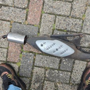 Uitlaat komt van earox liep sneller met deze dan terugloop beschikbaar voor biedingen
