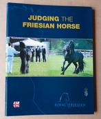 Judging the friesian horse/ Beoordelen van het Friese paard., Ophalen of Verzenden, Zo goed als nieuw, Paarden of Pony's