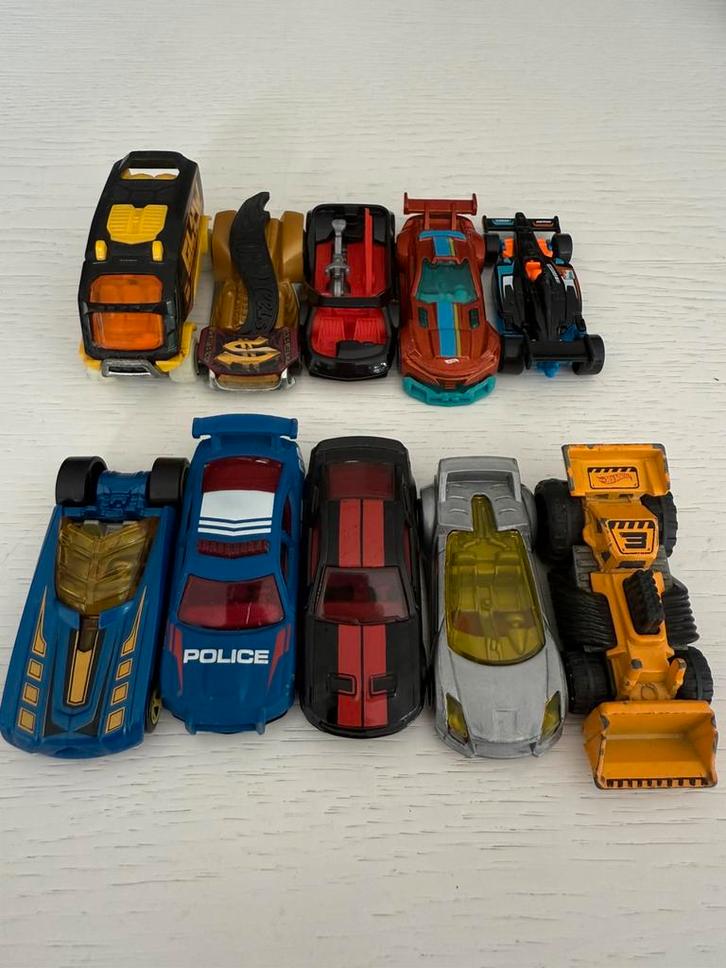 10 HOTWHEELS autootjes, Kinderen en Baby's, Speelgoed | Speelgoedvoertuigen, Gebruikt, Ophalen of Verzenden