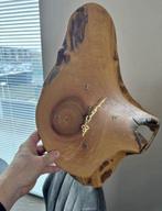 Massief Houten klokje, Ophalen, Zo goed als nieuw, Analoog, Wandklok