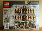 LEGO 10211 Grand Emporium (nieuw) uit 2010, Kinderen en Baby's, Speelgoed | Duplo en Lego, Ophalen of Verzenden, Nieuw, Complete set