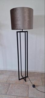 Light en living vloerlamp, Ophalen of Verzenden, Zo goed als nieuw