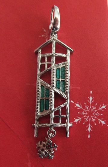 Leuk Zilveren 925 kettindhangertje kerst huisje. beschikbaar voor biedingen