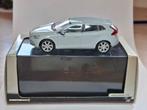 VOLVO V40, Hobby en Vrije tijd, Modelauto's | 1:43, Ophalen of Verzenden, Nieuw, Auto, Overige merken