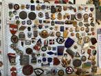 Mooie speldje 14  3 euro per stuk, Verzamelen, Speldjes, Pins en Buttons, Ophalen of Verzenden, Transport