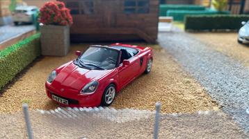 Toyota MR2 2003 Rood Minichamps 1/43 beschikbaar voor biedingen