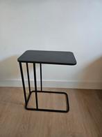 Zwarte Bijzettafel, Huis en Inrichting, Gebruikt, Metaal of Aluminium, 55 tot 75 cm, Modern