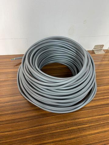 Nieuwe YMVK elektra kabel 3x2.5 . 82 meter . beschikbaar voor biedingen