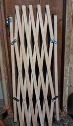 Traphekje (harmonica), Ophalen, Zo goed als nieuw, Hout