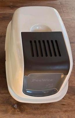 PeeWee kattenbak en 1 volle zak PeeWee korrels, Dieren en Toebehoren, Kattenbakken, Gebruikt, Gesloten, Ophalen of Verzenden