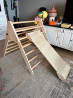 Montessori Klimset - Driehoek & Glijbaan - Zo Goed Als Nieuw, Kinderen en Baby's, Speelgoed | Buiten | Speeltoestellen, Ophalen of Verzenden