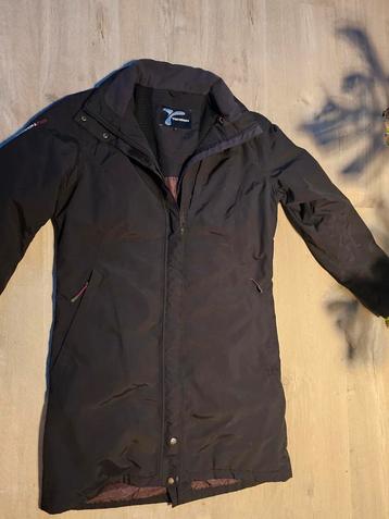 Mooie halflange zwarte parka winterjas Tenson MPC maat 40 beschikbaar voor biedingen