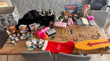 Groot speelgoedpakket + accessoires +tassen– €20 beschikbaar voor biedingen