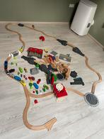 Grote houten treinbaan met attributen, Ophalen, Gebruikt
