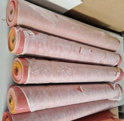 Circa 35 m2 JOKA rubber ondervloer voor laminaat / pvc, Huis en Inrichting, Stoffering | Vloerbedekking, Nieuw, Laminaat, Rood