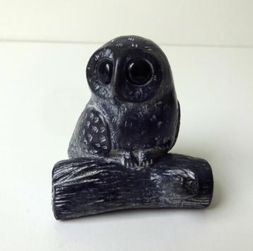 Kunststof composiet beeldje van zwarte uil Canada 9079-d beschikbaar voor biedingen