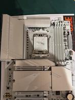 Gigabyte X870 + Lian Li Galahad II LCD + Be Quiet 850W, Ophalen, Zo goed als nieuw