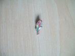 Speldje / pin / button - papegaai - 1 x 2,5 cm, Verzamelen, Ophalen of Verzenden, Gebruikt, Dier of Natuur, Speldje of Pin