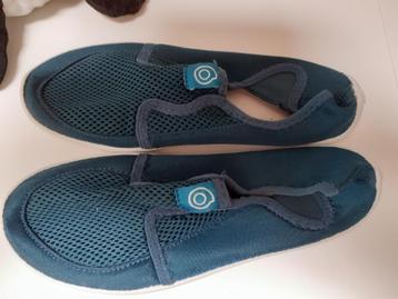 Zwem / Water Schoenen  Mt 34-35 beschikbaar voor biedingen