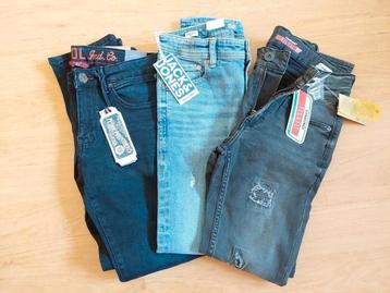 Kledingpakket 152 jongen beschikbaar voor biedingen