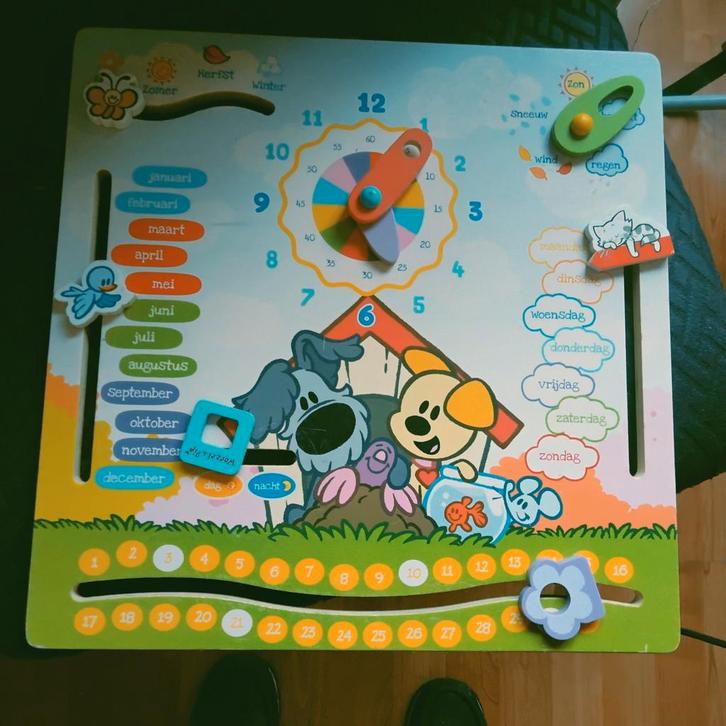 Woenzel en pip, houten kalender, Spelcomputers en Games, Games | Overige, Gebruikt, Puzzel en Educatief, 1 speler, Vanaf 3 jaar