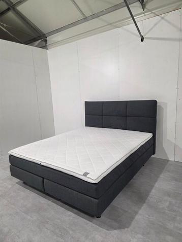 Boxspring Auping Oliginal 180x210 + Deluxe Topper  beschikbaar voor biedingen