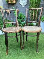 2 Cosmos stoelen. (1920-1930), Ophalen