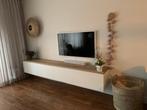 Zwevend TV meubel, dressoir, Huis en Inrichting, Kasten | Televisiemeubels, Ophalen, Kunststof, 150 tot 200 cm, Zo goed als nieuw