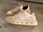 Mooie beige-creme schoenen ECCO, maat 36 (LI1), Ophalen of Verzenden, Zo goed als nieuw, Beige, Sneakers of Gympen