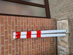 Afzetpaal verzonken rood wit te koop, Tuin en Terras, Palen, Balken en Planken, Ophalen, Zo goed als nieuw, Minder dan 180 cm