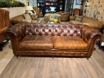 Stoere industriële Chesterfield 3 Zits bank Vintage Cognac  beschikbaar voor biedingen