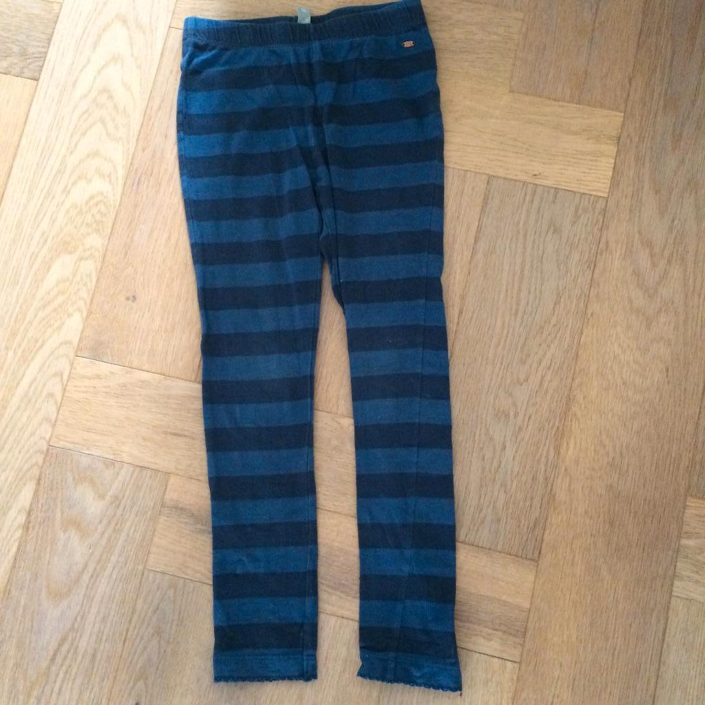 nog nette blauw gestreepte legging Jilly mt 122, Kinderen en Baby's, Kinderkleding | Maat 122, Broek, Gebruikt, Meisje, Jilly