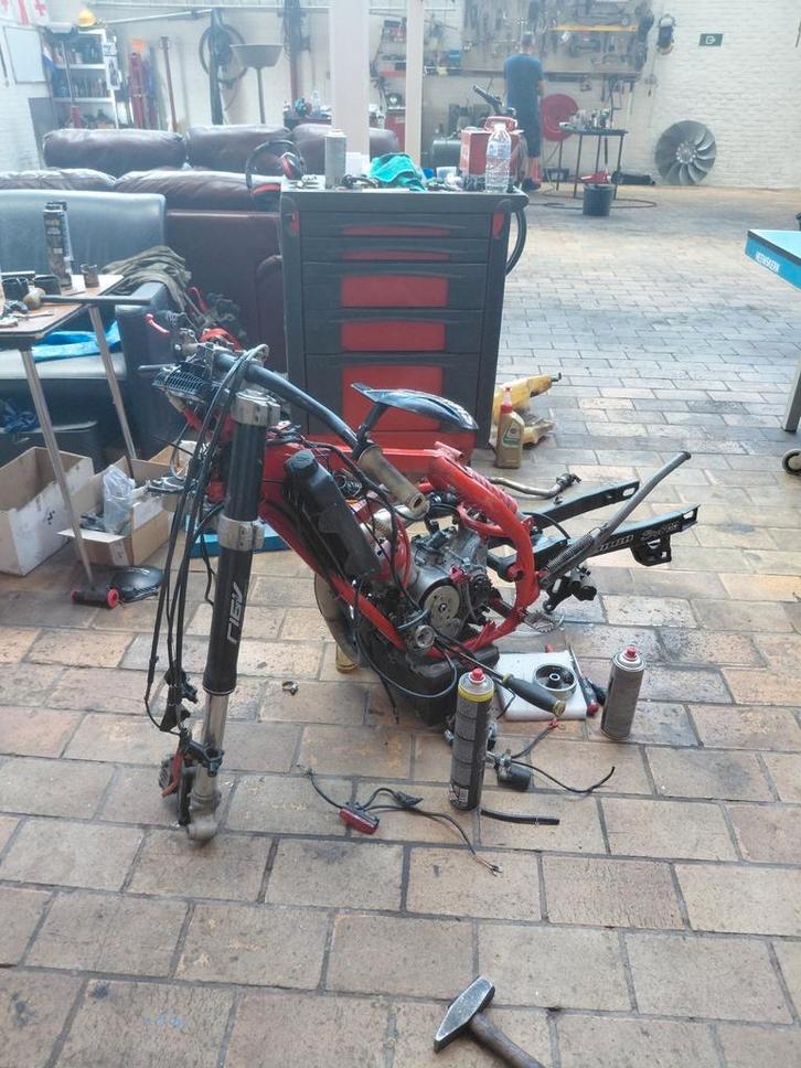 Beta track in onderdelen, Fietsen en Brommers, Brommers | Tuning en Styling, Ophalen of Verzenden