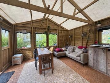 TE HUUR: HEERLIJK SLINGERLANDHUISJE OP CAMPING BAKKUM beschikbaar voor biedingen