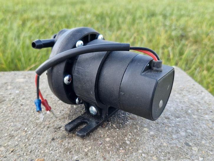 HÜCO 13 3000 brandstofpomp voor diverse auto merken., Auto-onderdelen, Brandstofsystemen, Gebruikt, Verzenden