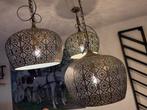 Twee oosterse hanglampen nieuw in doos, Huis en Inrichting, Lampen | Hanglampen, Ophalen, Nieuw, Metaal, 50 tot 75 cm