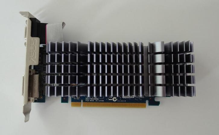 Asus NVIDIA GeForce 210 Silent 1GB Videokaart, Computers en Software, Videokaarten, Zo goed als nieuw, Nvidia, PCI-Express 2.0