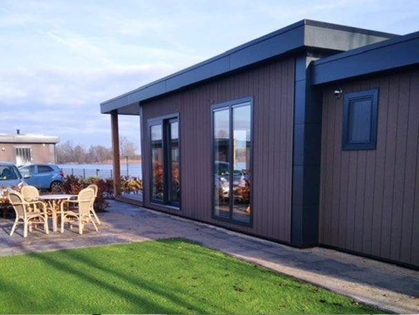 Chaletverhuur, Vakantie, Campings, Recreatiepark, Aan meer of rivier, Afwasmachine, Airconditioning, Internet, Speeltuin, Tv, Wasmachine